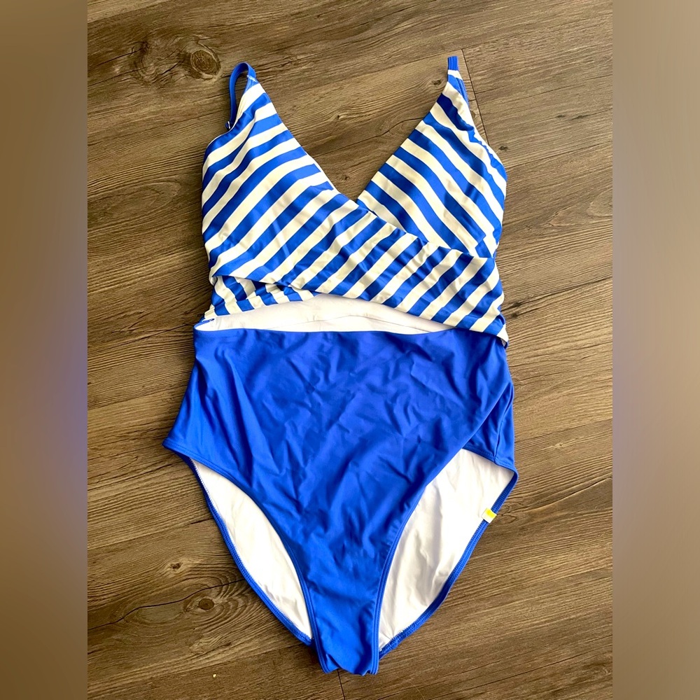Summersalt Sea Breeze Cutout One-Piece - Mixed Stripe in Hydrangea & White Sand